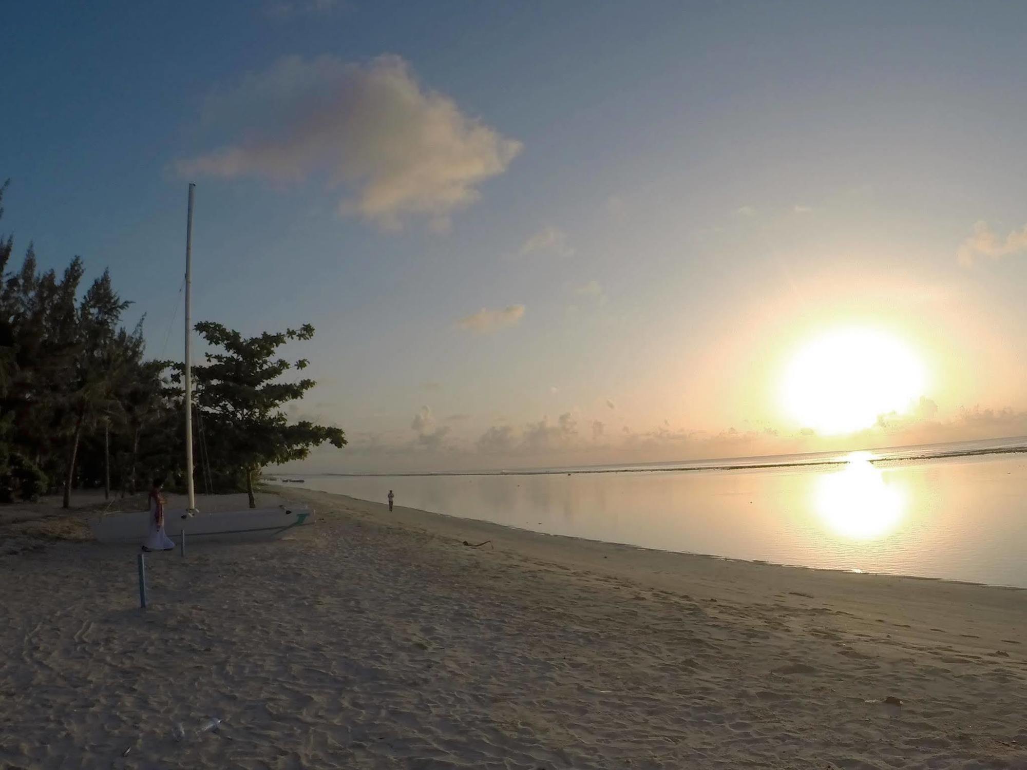 Hotel Planktons Beach à Hulhumalé Extérieur photo